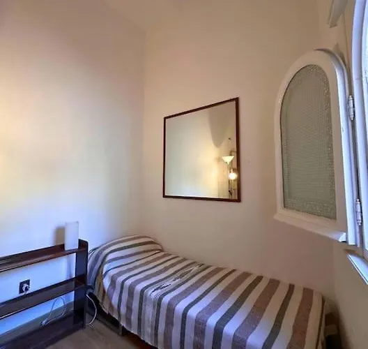 Cozy At The Heart Of The Eternal City